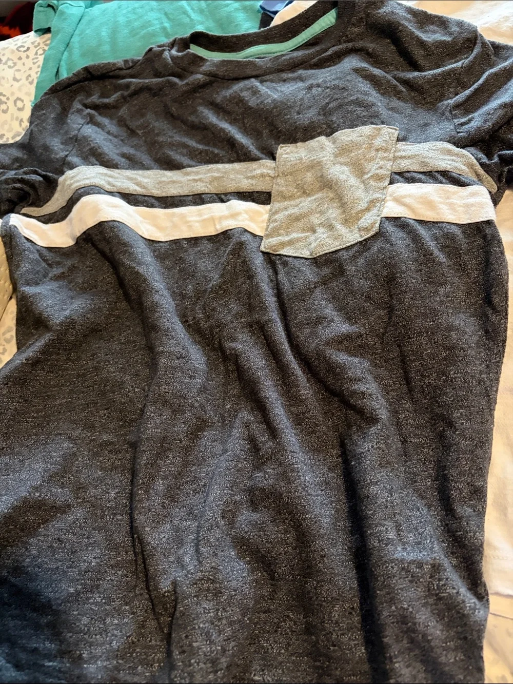 11 Mixed Boys Graphic Tee Bundle - Old Navy - Large